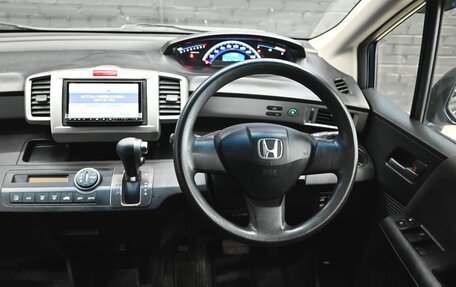 Honda Freed I, 2010 год, 1 050 000 рублей, 11 фотография