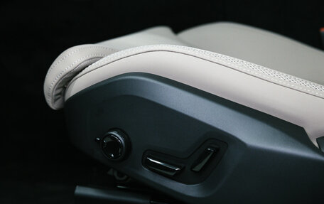 Volvo XC60 II, 2025 год, 6 100 000 рублей, 26 фотография