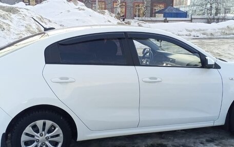 KIA Rio IV, 2017 год, 1 200 000 рублей, 2 фотография