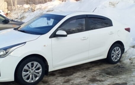 KIA Rio IV, 2017 год, 1 200 000 рублей, 4 фотография