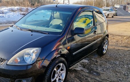 Ford Fiesta, 2006 год, 300 000 рублей, 3 фотография