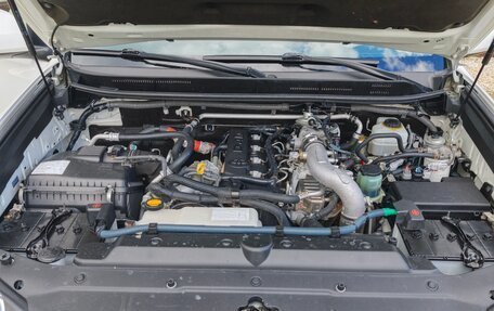 Toyota Land Cruiser Prado 150 рестайлинг 2, 2012 год, 3 150 000 рублей, 5 фотография