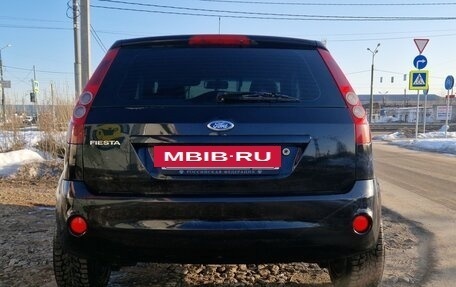 Ford Fiesta, 2006 год, 300 000 рублей, 2 фотография