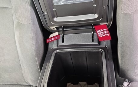 Toyota Land Cruiser Prado 150 рестайлинг 2, 2012 год, 3 150 000 рублей, 11 фотография