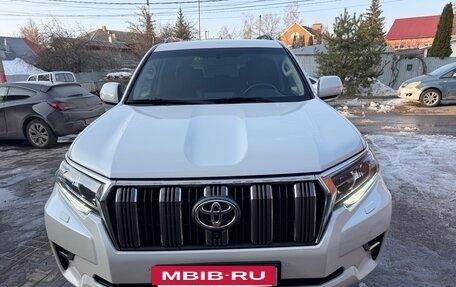 Toyota Land Cruiser Prado 150 рестайлинг 2, 2019 год, 6 250 000 рублей, 2 фотография