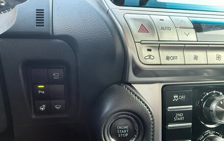 Toyota Land Cruiser Prado 150 рестайлинг 2, 2019 год, 6 250 000 рублей, 9 фотография