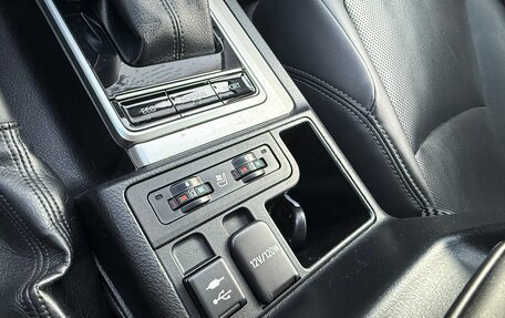 Toyota Land Cruiser Prado 150 рестайлинг 2, 2019 год, 6 250 000 рублей, 13 фотография