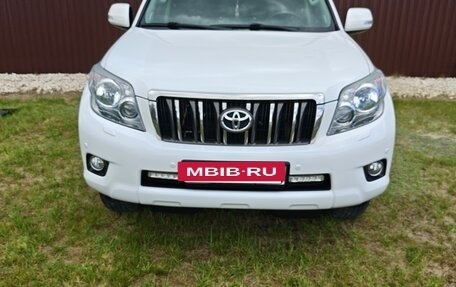 Toyota Land Cruiser Prado 150 рестайлинг 2, 2012 год, 3 150 000 рублей, 14 фотография