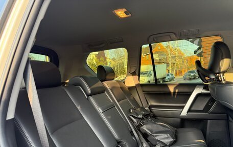 Toyota Land Cruiser Prado 150 рестайлинг 2, 2019 год, 6 250 000 рублей, 23 фотография