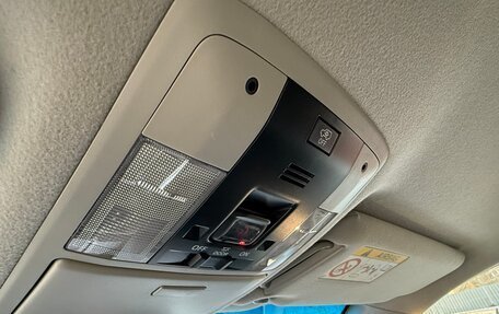 Toyota Land Cruiser Prado 150 рестайлинг 2, 2019 год, 6 250 000 рублей, 18 фотография