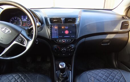 Hyundai Solaris II рестайлинг, 2014 год, 980 000 рублей, 3 фотография