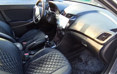 Hyundai Solaris II рестайлинг, 2014 год, 980 000 рублей, 2 фотография