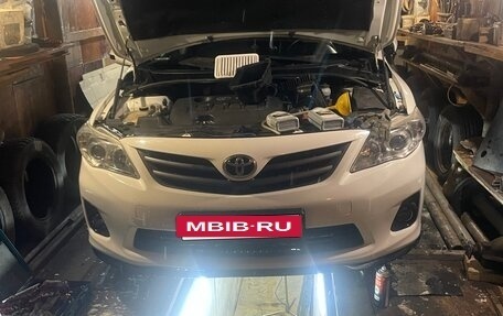 Toyota Corolla, 2011 год, 1 050 000 рублей, 10 фотография