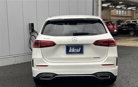 Mercedes-Benz B-Класс, 2019 год, 1 600 000 рублей, 7 фотография