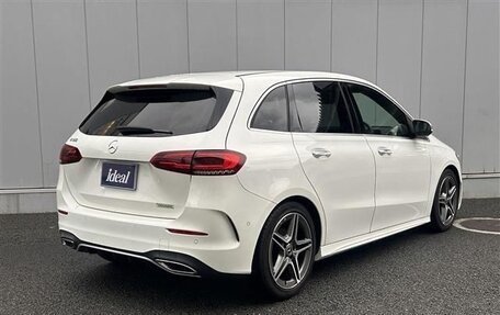 Mercedes-Benz B-Класс, 2019 год, 1 600 000 рублей, 6 фотография