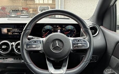 Mercedes-Benz B-Класс, 2019 год, 1 600 000 рублей, 18 фотография