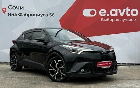Toyota C-HR I рестайлинг, 2018 год, 2 450 000 рублей, 3 фотография