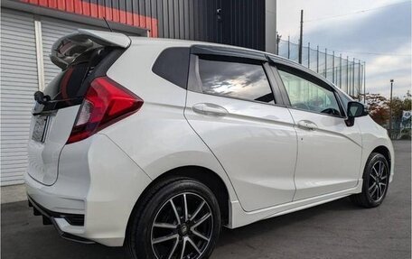 Honda Fit III, 2018 год, 1 056 000 рублей, 4 фотография