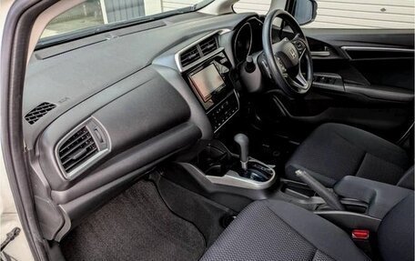 Honda Fit III, 2018 год, 1 056 000 рублей, 15 фотография