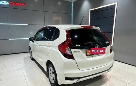 Honda Fit III, 2018 год, 1 310 000 рублей, 3 фотография