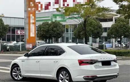 Skoda Superb III рестайлинг, 2023 год, 1 950 000 рублей, 4 фотография