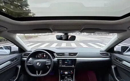 Skoda Superb III рестайлинг, 2023 год, 1 950 000 рублей, 9 фотография