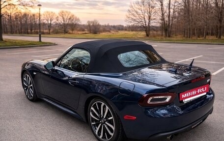 Fiat 124 Spider I, 2018 год, 2 650 000 рублей, 4 фотография