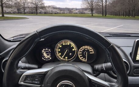 Fiat 124 Spider I, 2018 год, 2 650 000 рублей, 15 фотография