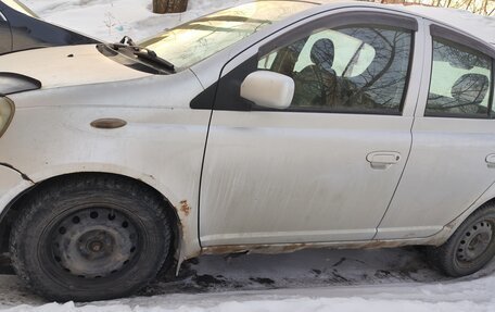 Toyota Vitz, 1999 год, 210 000 рублей, 2 фотография