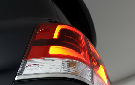 Toyota Land Cruiser 200, 2018 год, 7 249 000 рублей, 27 фотография