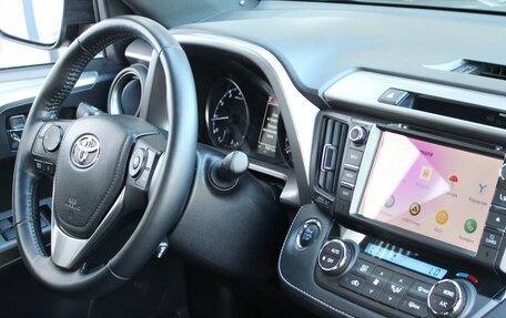 Toyota RAV4, 2019 год, 2 899 000 рублей, 17 фотография