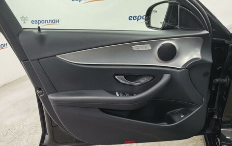 Mercedes-Benz E-Класс, 2019 год, 4 700 000 рублей, 8 фотография