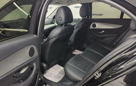 Mercedes-Benz E-Класс, 2019 год, 4 700 000 рублей, 9 фотография