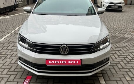 Volkswagen Jetta VI, 2016 год, 1 350 000 рублей, 2 фотография