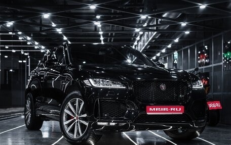 Jaguar F-Pace, 2016 год, 3 400 000 рублей, 1 фотография