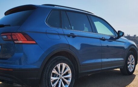 Volkswagen Tiguan II, 2020 год, 2 599 999 рублей, 3 фотография