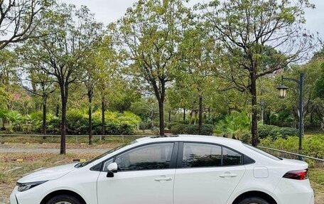 Toyota Corolla, 2025 год, 2 300 000 рублей, 8 фотография