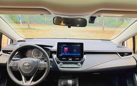 Toyota Corolla, 2025 год, 2 300 000 рублей, 9 фотография