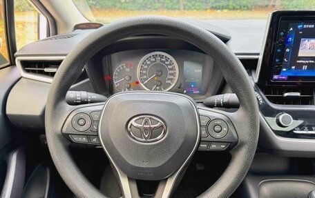 Toyota Corolla, 2025 год, 2 300 000 рублей, 10 фотография