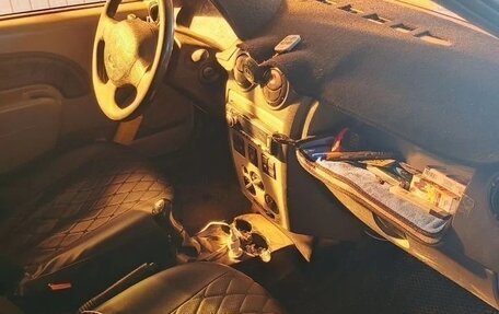 Renault Logan I, 2006 год, 240 000 рублей, 3 фотография