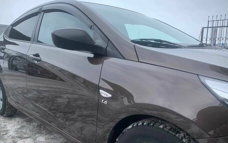 Hyundai Solaris II рестайлинг, 2015 год, 935 000 рублей, 2 фотография