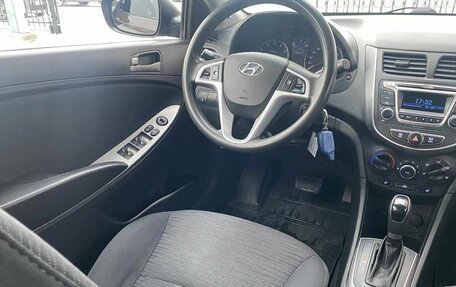 Hyundai Solaris II рестайлинг, 2015 год, 935 000 рублей, 15 фотография