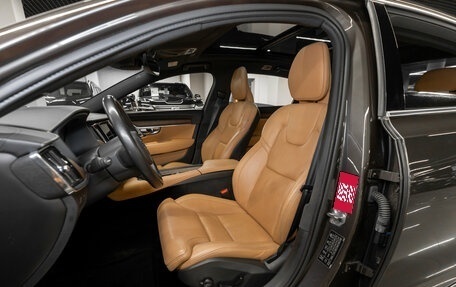 Volvo S90 II рестайлинг, 2021 год, 4 500 000 рублей, 9 фотография