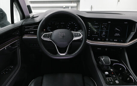 Volkswagen Touareg III, 2025 год, 11 400 000 рублей, 35 фотография