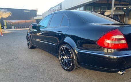 Mercedes-Benz E-Класс, 2002 год, 990 000 рублей, 10 фотография