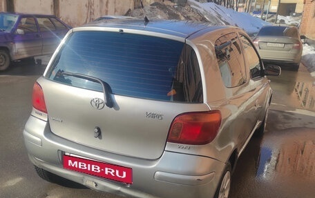 Toyota Yaris I рестайлинг, 2005 год, 289 900 рублей, 7 фотография