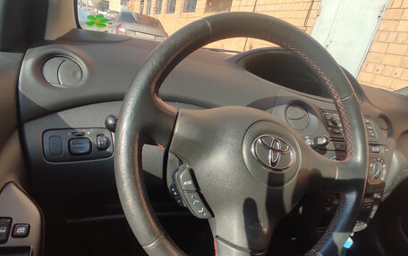 Toyota Yaris I рестайлинг, 2005 год, 289 900 рублей, 14 фотография