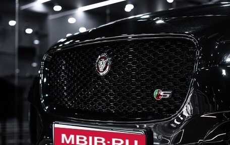 Jaguar F-Pace, 2016 год, 3 400 000 рублей, 19 фотография