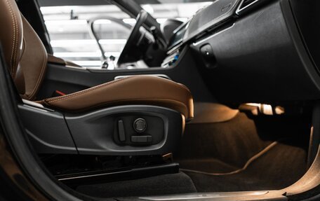 Jaguar F-Pace, 2016 год, 3 400 000 рублей, 28 фотография