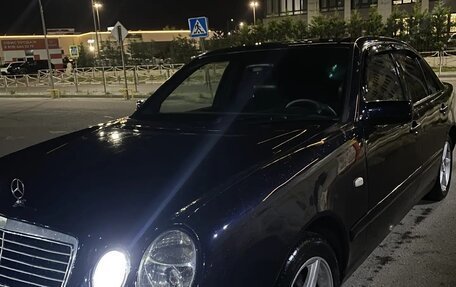 Mercedes-Benz E-Класс, 1995 год, 450 000 рублей, 3 фотография